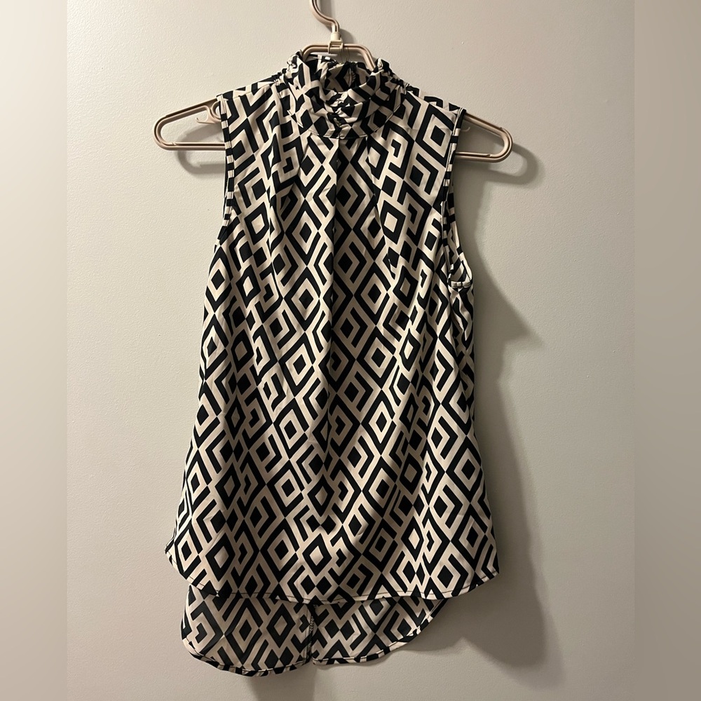 High neck zipper back statement top